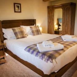 Double Bedroom Blackmore Farm Bed and Breakfast