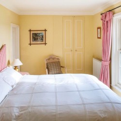 Brills Farm Bed and Breakfast guest bedroom