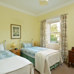 Cardross Yew Tree cottage Bedroom
