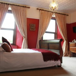 Pendragon Country House Bedroom