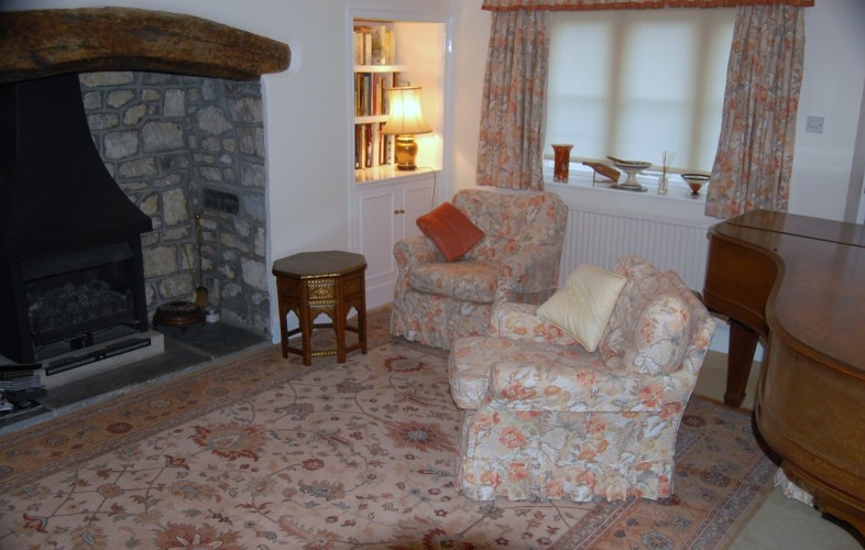 Pitfour House bed and breakfast guest sitting room
