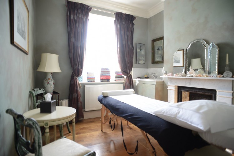 The Cloudesley bed and breakfast massage room