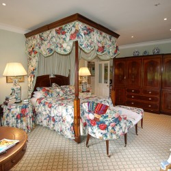Uplands House Four Poster Bedroom