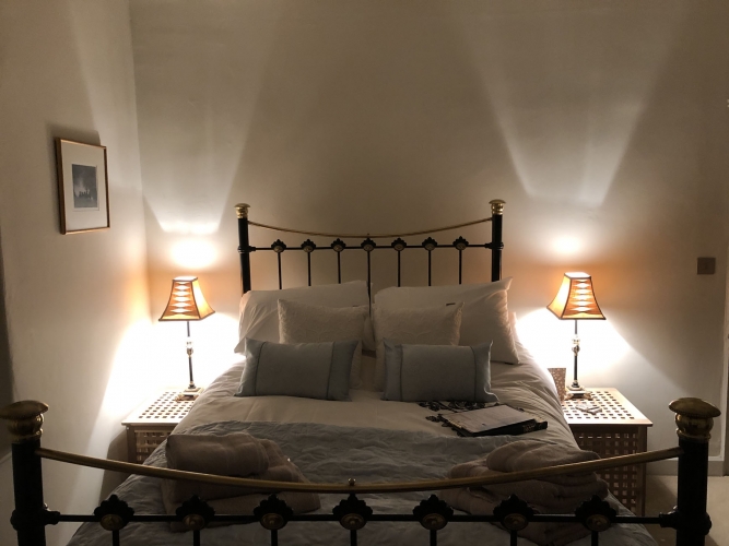 Holywell Lodge bedroom 1