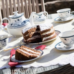 Lower Wythall B&B guest tea and cakes