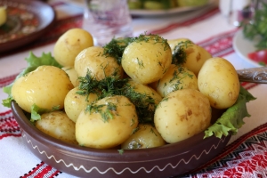 Ukrainian potatos food feature