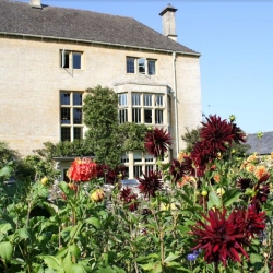 Aylworth Manor Bed and Breakfast