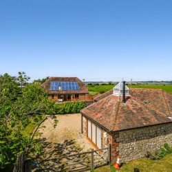 Baa Lamb Barn B&B, Romsey Marsh