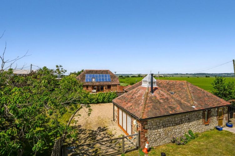 Baa Lamb Barn B&B, Romsey Marsh